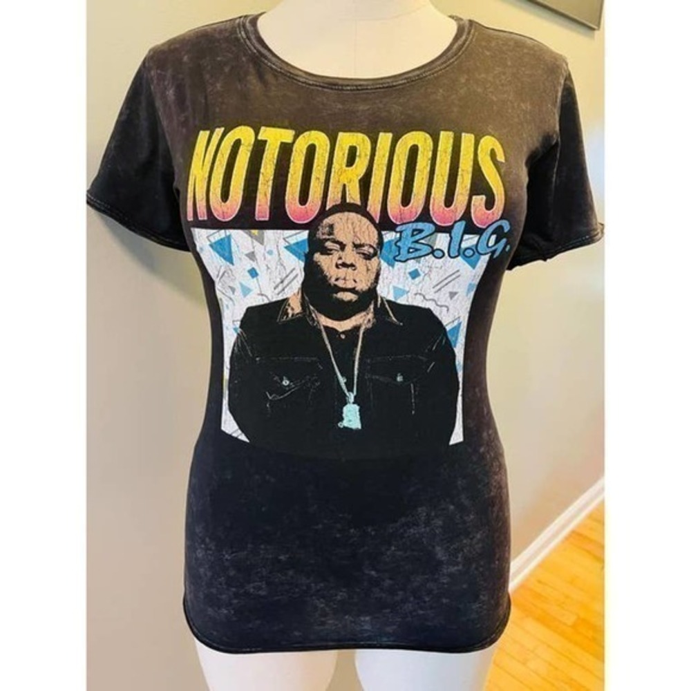 Torrid 2 (2X, 18/20) New Notorious BIG Rap Mineral Wash Classic Fit Crew T Shirt